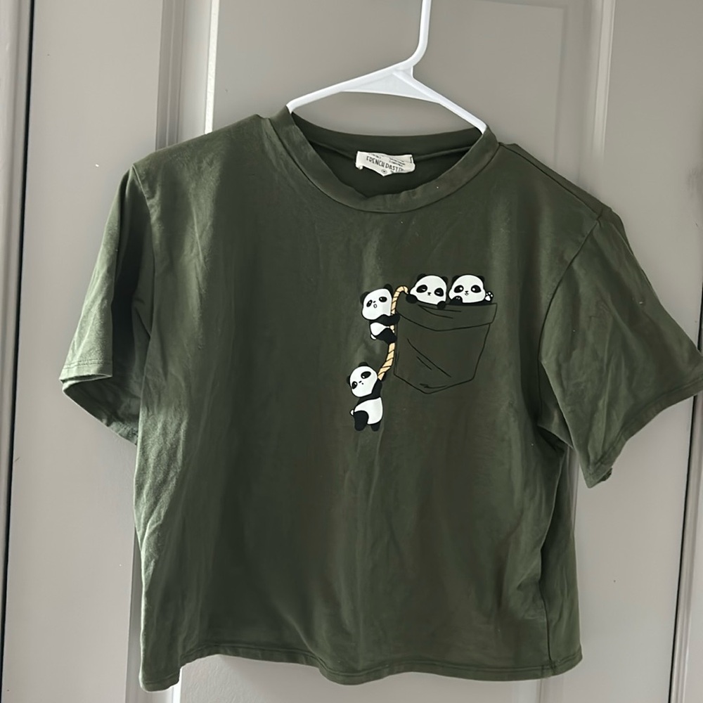 Junior Top Size M Color Green.